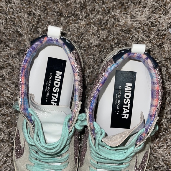 Gently worn size 36 golden goose mid stars! Selling for $600 plus shipping ! - Picture 6 of 7